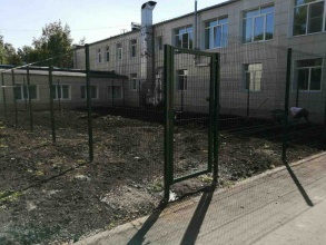 3D заборы для школы 15 метров фото в Лукоянове